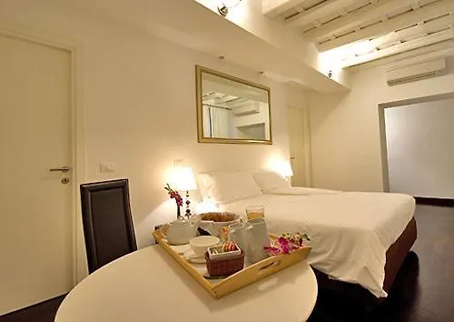 Kame Hall 4*